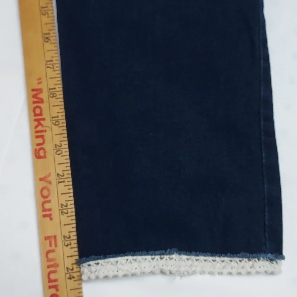 Levis Women's Blue Jeans Sz 14 - Picture 7 of 9